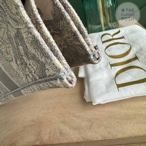 EUC Christian Dior Book Tote Toile De Jouy Ecru Gray Medium - Picture 11 of 16